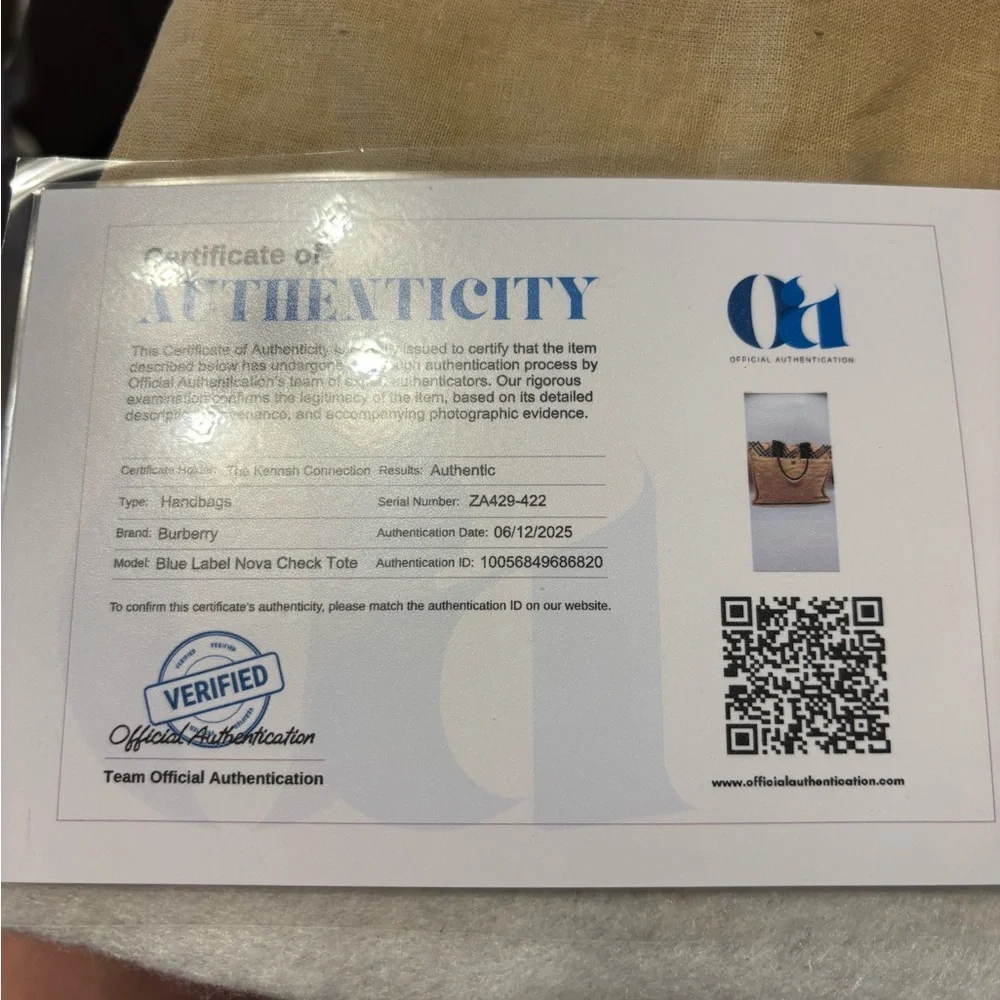 Burberry blue label Tote Bag with Signature Design with COA dust bag - Picture 5 of 17